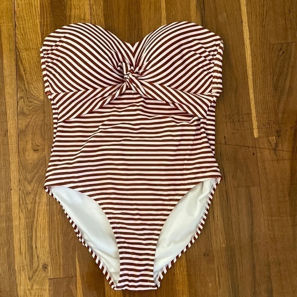 KONA Sol Stripped Twisted Bandeau Piece Swimsuit - Picture 3 of 9